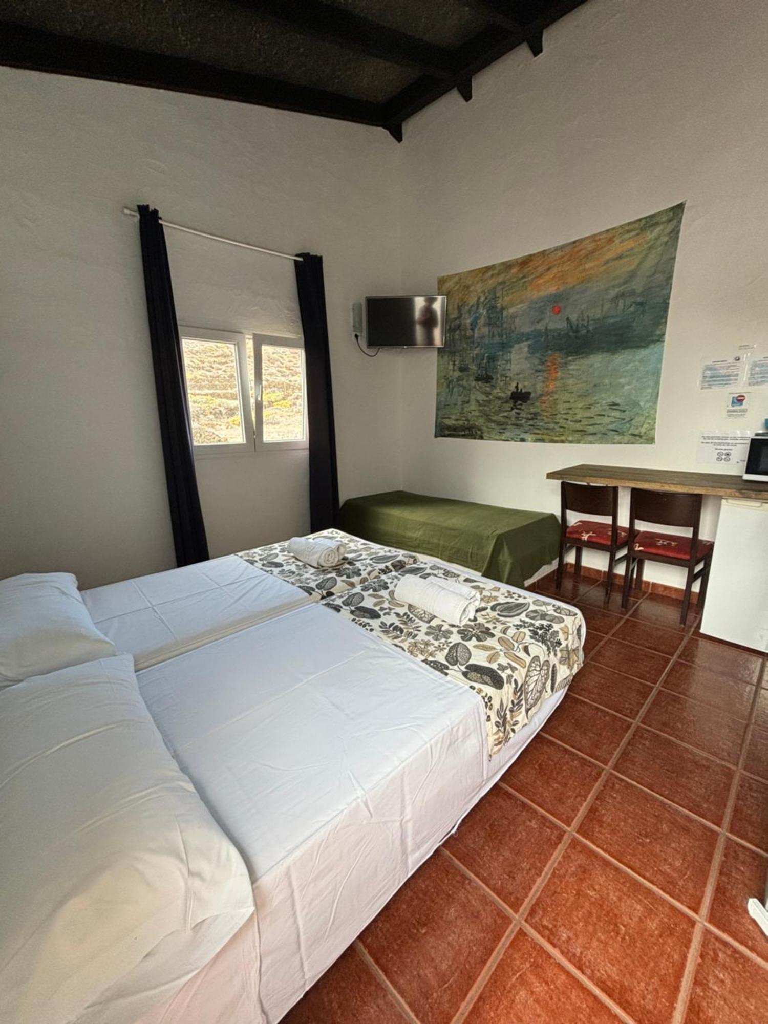 Apartamentos Y Habitaciones Villa Marina La Caleta  Exterior photo